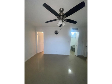 Spacious 2-bedroom, 2-bath condo in a gated community. Both on  in Florida - for sale on GolfHomes.com, golf home, golf lot