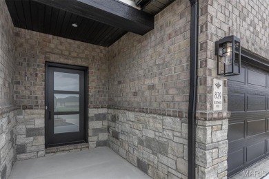 SPEND MORE TIME DOING THE THINGS YOU LOVE...Enjoy simplified on Far Oaks Golf Club in Illinois - for sale on GolfHomes.com, golf home, golf lot