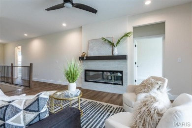 SPEND MORE TIME DOING THE THINGS YOU LOVE...Enjoy simplified on Far Oaks Golf Club in Illinois - for sale on GolfHomes.com, golf home, golf lot