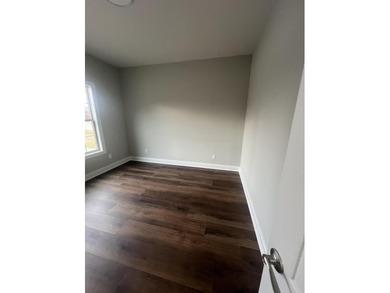 Are you thinking of making the move to Berry Hill? MOVE IN on Juniper Hills Golf Course in Kentucky - for sale on GolfHomes.com, golf home, golf lot