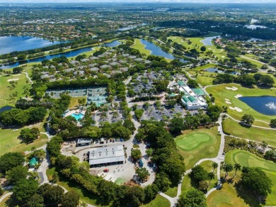 *WOW* AMAZING BRIGHT & SPACIOUS REMODELED 5 BEDROOM/3 FULL BATHS on Weston Hills Country Club in Florida - for sale on GolfHomes.com, golf home, golf lot