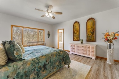 Welcome to The Huskins Home offering you a blend of comfort on Bella Vista Country Club - Highlands in Arkansas - for sale on GolfHomes.com, golf home, golf lot