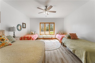 Welcome to The Huskins Home offering you a blend of comfort on Bella Vista Country Club - Highlands in Arkansas - for sale on GolfHomes.com, golf home, golf lot