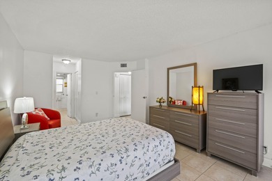 Light, bright, completely & professionally renovated 2-bed on Poinciana Golf Club in Florida - for sale on GolfHomes.com, golf home, golf lot