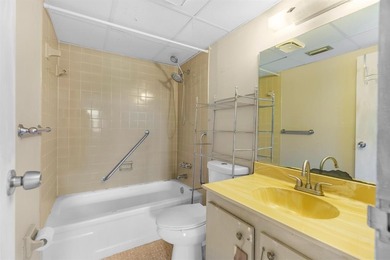 HANDYMAN SPECIAL! This 1-bedroom, 1.5-bath unit offers beautiful on Oriole Golf and Tennis Club in Florida - for sale on GolfHomes.com, golf home, golf lot