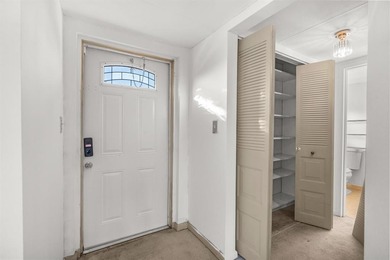 HANDYMAN SPECIAL! This 1-bedroom, 1.5-bath unit offers beautiful on Oriole Golf and Tennis Club in Florida - for sale on GolfHomes.com, golf home, golf lot