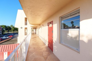 HANDYMAN SPECIAL! This 1-bedroom, 1.5-bath unit offers beautiful on Oriole Golf and Tennis Club in Florida - for sale on GolfHomes.com, golf home, golf lot