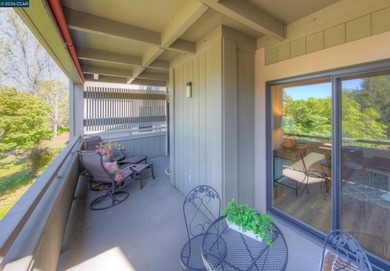 Unique Rossmoor Pinehurst Model Condo that comes with your own on Rossmoor Golf Course in California - for sale on GolfHomes.com, golf home, golf lot