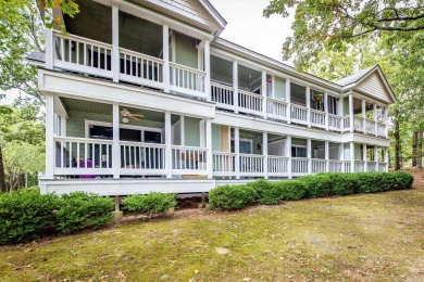 This stunning, updated studio is tucked away among the trees on on Mountain Ranch Golf Club in Arkansas - for sale on GolfHomes.com, golf home, golf lot