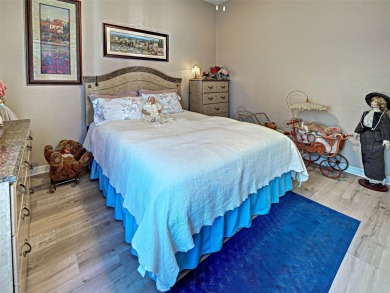 PRICED TO PLEASE, BELOW MARKET VALUE, IN AREA OF NEW on Bobcat Trail Golf Club in Florida - for sale on GolfHomes.com, golf home, golf lot
