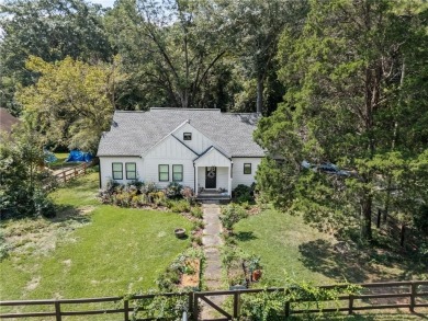 PERFECT OPPORTUNITY FOR A SAVVY BUYER OR INVESTOR! Drive up and on Alfred Tup Holmes Golf Course in Georgia - for sale on GolfHomes.com, golf home, golf lot