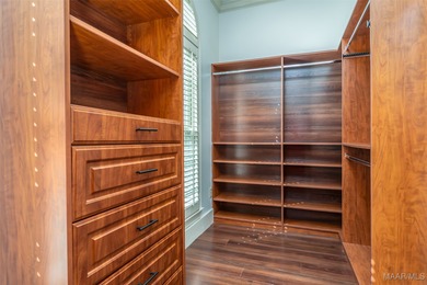 LUXURIOUS GOLF COURSE LIVING IN WYNLAKES. Experience refined on Wynlakes Golf and Country Club in Alabama - for sale on GolfHomes.com, golf home, golf lot