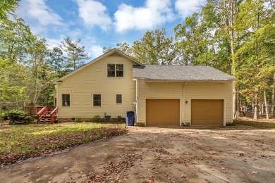 Welcome to 133 Oak Lane Villa! This impeccably maintained on Glade Springs Resort Golf Course in West Virginia - for sale on GolfHomes.com, golf home, golf lot