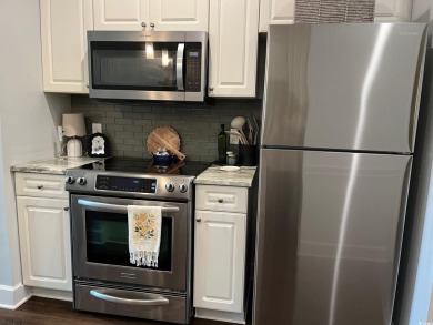 Come and have a look at this beautiful updated condo with an on Arrowhead Country Club in South Carolina - for sale on GolfHomes.com, golf home, golf lot