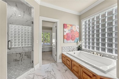 Stunning Renovations! Over $125k spent! The entire home was on Bella Vista Country Club - Scottsdale in Arkansas - for sale on GolfHomes.com, golf home, golf lot