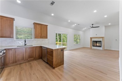 Come see this fantastic new construction home with a one year on Bella Vista Country Club - Kingswood in Arkansas - for sale on GolfHomes.com, golf home, golf lot