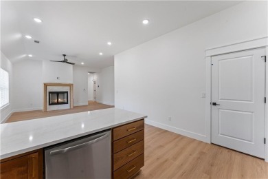Come see this fantastic new construction home with a one year on Bella Vista Country Club - Kingswood in Arkansas - for sale on GolfHomes.com, golf home, golf lot
