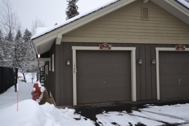 Hassle-free home ownership with all of the amenities! Enjoy the on McCall Municipal Golf Course in Idaho - for sale on GolfHomes.com, golf home, golf lot