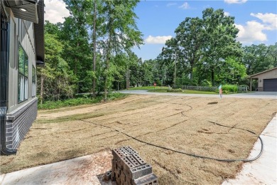 Come see this fantastic new construction home with a one year on Bella Vista Country Club - Kingswood in Arkansas - for sale on GolfHomes.com, golf home, golf lot
