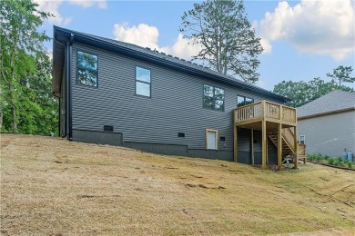 Come see this fantastic new construction home with a one year on Bella Vista Country Club - Kingswood in Arkansas - for sale on GolfHomes.com, golf home, golf lot
