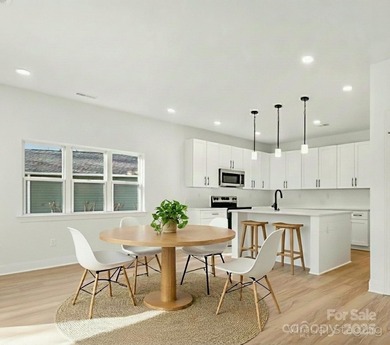 Gorgeous brand new 4 bedroom home in the lakefront golf course on Woodbridge Golf Links in North Carolina - for sale on GolfHomes.com, golf home, golf lot