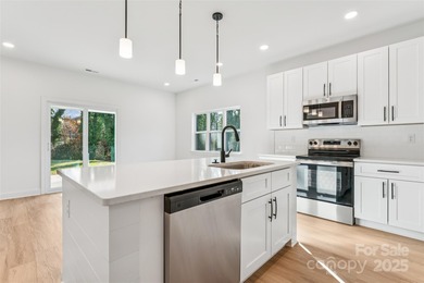 Gorgeous brand new 4 bedroom home in the lakefront golf course on Woodbridge Golf Links in North Carolina - for sale on GolfHomes.com, golf home, golf lot