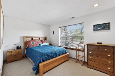 Beautiful home in gated community! This charming home is in the on Santa Fe Country Club in New Mexico - for sale on GolfHomes.com, golf home, golf lot