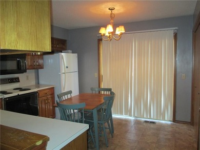 A place to stay and a place to play.  This condo offers either on Holiday Island Executive Golf Course in Arkansas - for sale on GolfHomes.com, golf home, golf lot