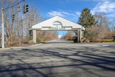 Fantastic Floridian corner unit with Ranch-Style layout located on Birchwood at Spring Lake in New York - for sale on GolfHomes.com, golf home, golf lot