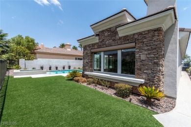 Prestigious Red Rock Country Club. Single story 3085 sf Ocotillo on Red Rock Country Club in Nevada - for sale on GolfHomes.com, golf home, golf lot