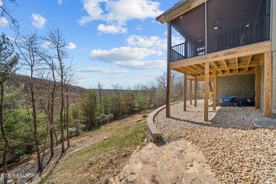 Welcome to this exceptional 2024-built home, where modern luxury on Heatherhurst Golf Course in Tennessee - for sale on GolfHomes.com, golf home, golf lot