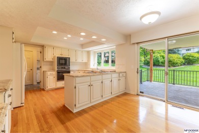 Tim Salzbrenner, M: , tsalzbrenner,   - Enjoy resort-style on Oak Hills Country Club in Nebraska - for sale on GolfHomes.com, golf home, golf lot