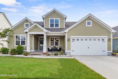 LOOKING FOR A NEW HOME FOR THE HOLIDAYS?! Up to a $6,000 choose on Topsail Green Golf Club in North Carolina - for sale on GolfHomes.com, golf home, golf lot