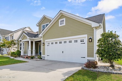 LOOKING FOR A NEW HOME FOR THE HOLIDAYS?! Up to a $6,000 choose on Topsail Green Golf Club in North Carolina - for sale on GolfHomes.com, golf home, golf lot