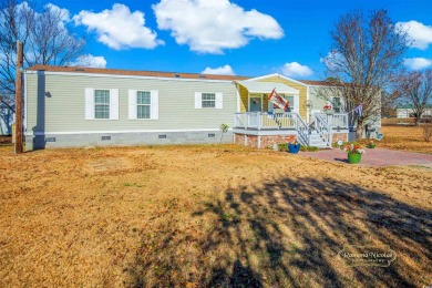 Enjoy this 3-bedroom 2 bath home with NO HOA, nestled in Little on Eagle Nest Golf Club in South Carolina - for sale on GolfHomes.com, golf home, golf lot