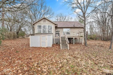 Adorable fully furnished move-in ready 2 bedroom, 2 bath cottage on Holly Lake Ranch Golf Club in Texas - for sale on GolfHomes.com, golf home, golf lot