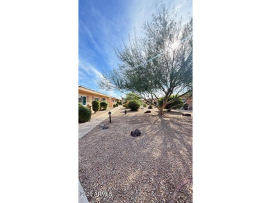 Charming condo in beautiful Sun City, affordable living in this on Sun City Lakes West and East in Arizona - for sale on GolfHomes.com, golf home, golf lot