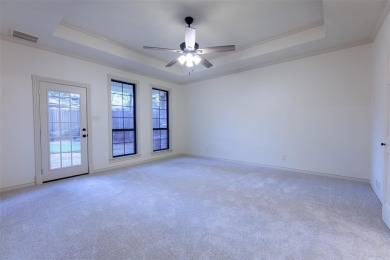 It would be difficult to find a better example of a 4 br, 3 bath on Oakmont Country Club in Texas - for sale on GolfHomes.com, golf home, golf lot