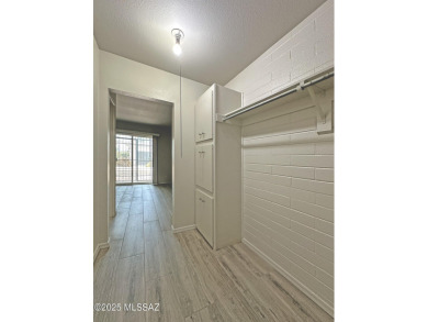 Move-in-ready ground-floor co-op in central Tucson! This 1BR/1BA on Randolph Park Golf Courses in Arizona - for sale on GolfHomes.com, golf home, golf lot