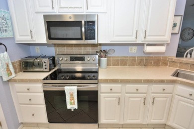 Discover over 1800 sq ft of comfortable living in this on Savanna Golf Club in Florida - for sale on GolfHomes.com, golf home, golf lot