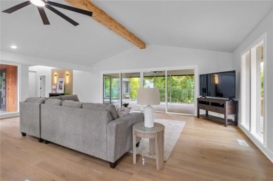Completely remodeled and move in ready: 3 Lundy Lane offers on Bella Vista Country Club - Kingswood in Arkansas - for sale on GolfHomes.com, golf home, golf lot