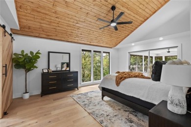 Completely remodeled and move in ready: 3 Lundy Lane offers on Bella Vista Country Club - Kingswood in Arkansas - for sale on GolfHomes.com, golf home, golf lot