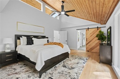 Completely remodeled and move in ready: 3 Lundy Lane offers on Bella Vista Country Club - Kingswood in Arkansas - for sale on GolfHomes.com, golf home, golf lot