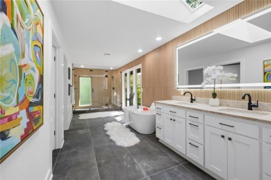 Completely remodeled and move in ready: 3 Lundy Lane offers on Bella Vista Country Club - Kingswood in Arkansas - for sale on GolfHomes.com, golf home, golf lot