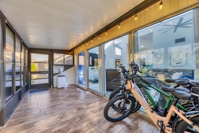 ***NEW: Seller is offering a $5,000 Closing Cost Credit***Live on Bird Bay Executive Golf Club in Florida - for sale on GolfHomes.com, golf home, golf lot