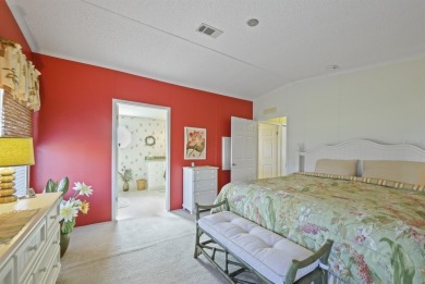 Move in ready and just waiting for your own personal touch. This on Maple Leaf Golf and Country Club in Florida - for sale on GolfHomes.com, golf home, golf lot