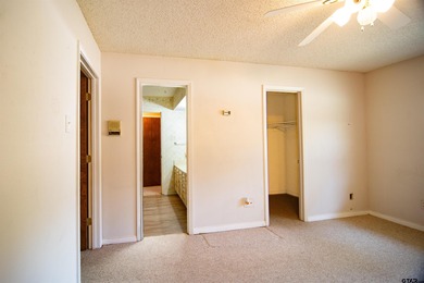 Lakefront classic! Brick ranch style home is ready for on Holly Lake Ranch Golf Club in Texas - for sale on GolfHomes.com, golf home, golf lot