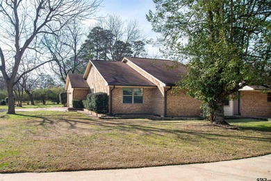 Lakefront classic! Brick ranch style home is ready for on Holly Lake Ranch Golf Club in Texas - for sale on GolfHomes.com, golf home, golf lot