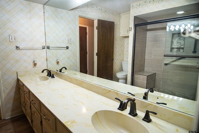 Lakefront classic! Brick ranch style home is ready for on Holly Lake Ranch Golf Club in Texas - for sale on GolfHomes.com, golf home, golf lot