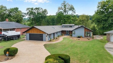 Completely remodeled and move in ready: 3 Lundy Lane offers on Bella Vista Country Club - Kingswood in Arkansas - for sale on GolfHomes.com, golf home, golf lot